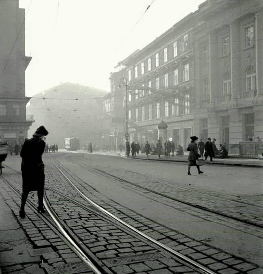 Jurišićeva ulica 1940. godine (pogled s Trga bana Jelačića)